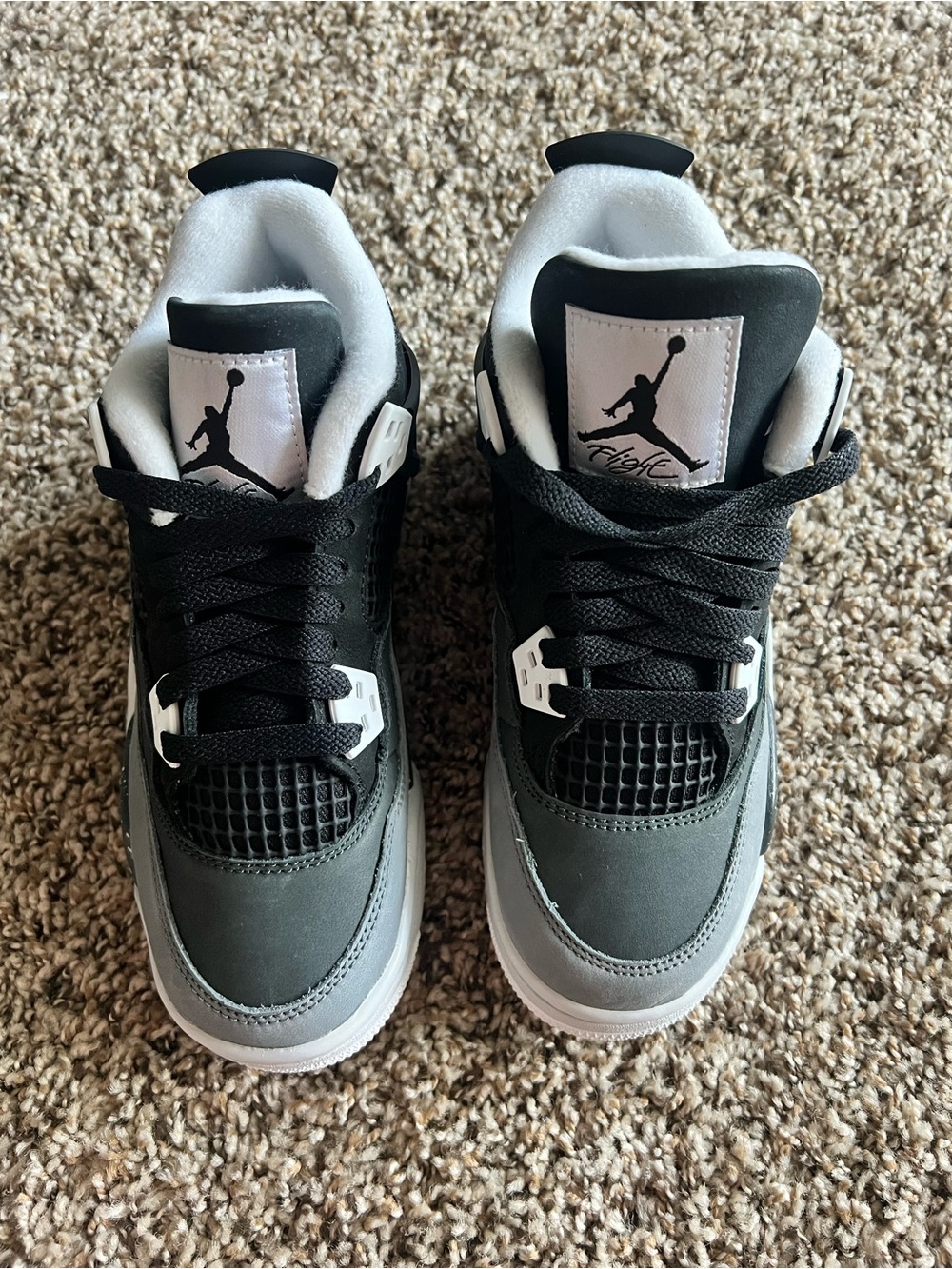 Air Jordan 4 Retro GS ‘Fear’ 2024 - Picture 5 of 7